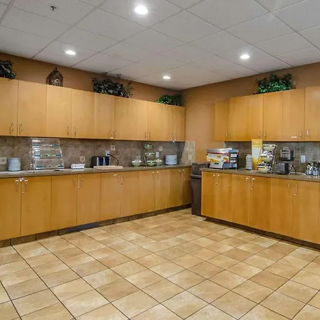 Quality Inn & Suites-3
