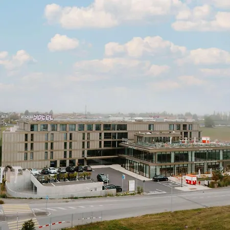 Yotel Geneva Lake-3