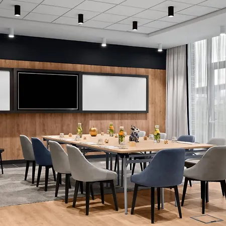 Renaissance Amsterdam Schiphol Airport Hotel-3