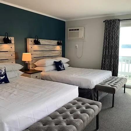 Smuggler'S Cove Inn-3