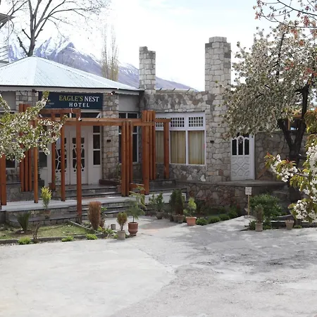 Eagle'S Nest Hotel-2