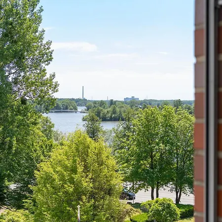 Plaza Premium Schwerin-2