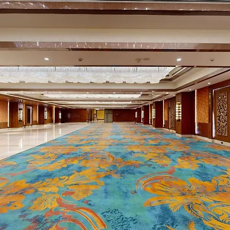 Radisson Blu Towers Kaushambi Delhi Ncr-2