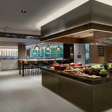 Sheraton Hong Kong Tung Chung Hotel-3