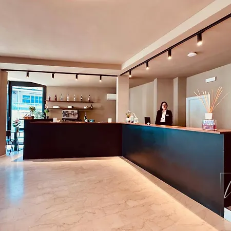 Hotel Noir - Free Brunch & Breakfast Until 13-00 - Vicinissimi A Mirabilandia-2