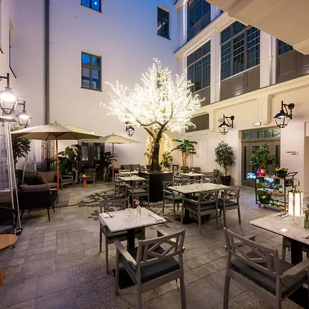 Hotel Saski Krakow Curio Collection By Hilton-3