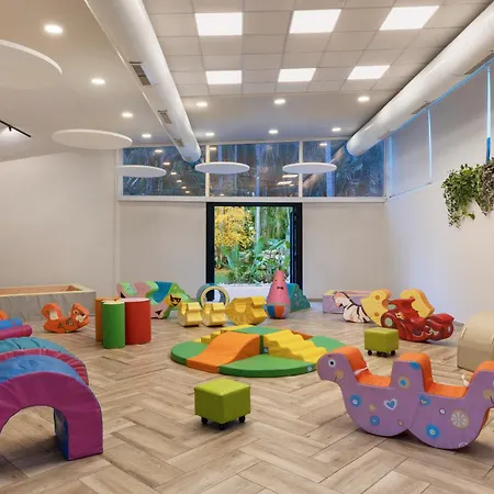 Kfar Maccabiah Business & Sport Hotel-3