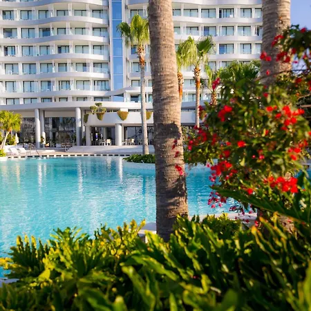 Radisson Beach Resort Larnaca-3