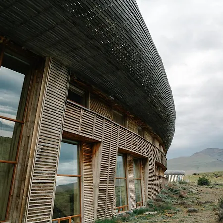 Tierra Patagonia, Beckons-2