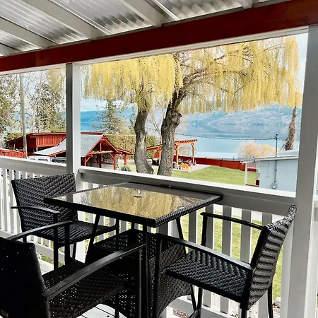 Peachland Beach Resort-3