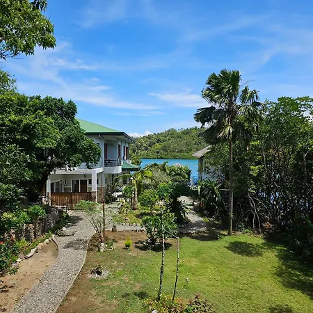 Edgewater Dive & Spa Resort-3