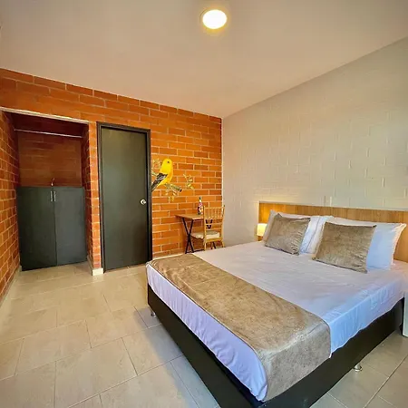 Hotel Romeral Club Campestre-3