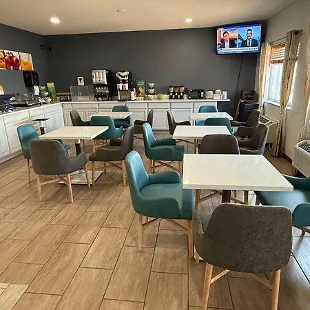 Quality Inn & Suites Eau Claire University Area-3