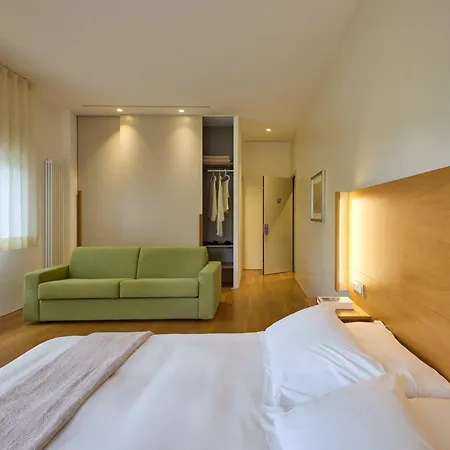 Hotel Emilia-3
