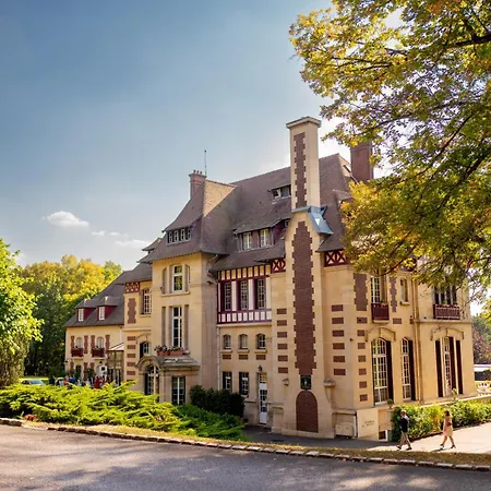 Le Chateau De La Tour-3