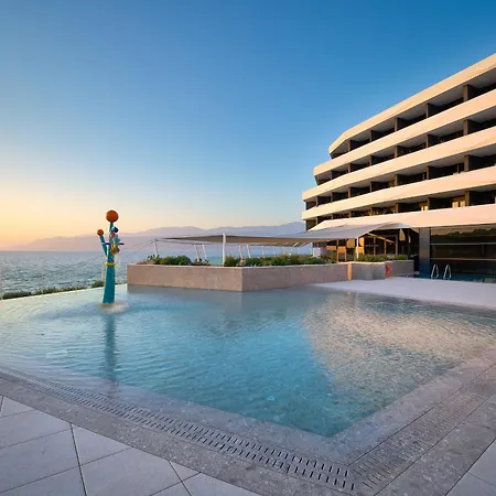 Grand Hotel View-2
