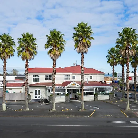 Tuakau Hotel-3