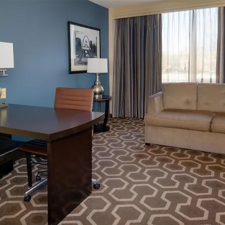 Embassy Suites By Hilton St Louis Airport-2