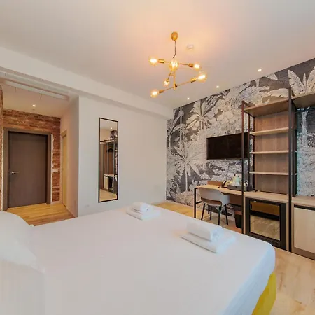 Ophelia Hotel-3