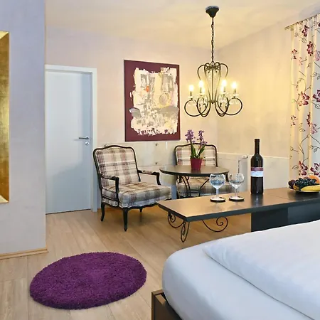 Landhaushotel Hof Wasserkuppe-3