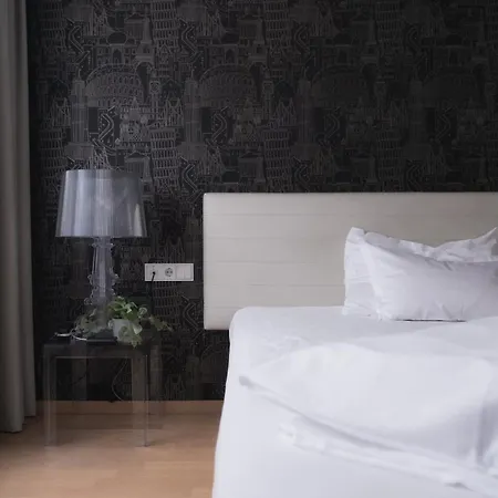 City-Hotel-3