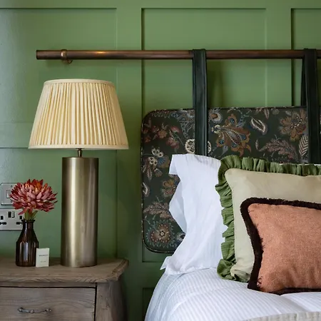 The Ragged Robin - A Heartwood Inn-2