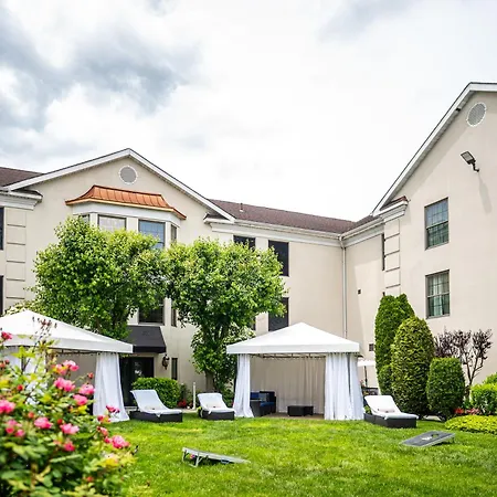 The Inn At Fox Hollow Hotel-3