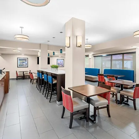 Comfort Suites Daphne - Mobile East Bay-3