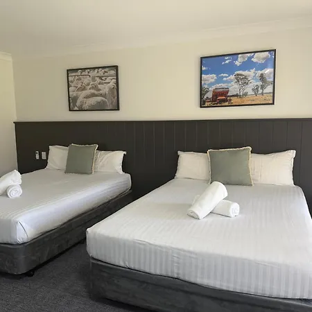 Club Inn Motel-2