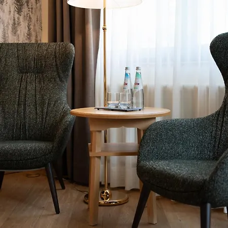 Alpin & Vital Hotel La Perla-3