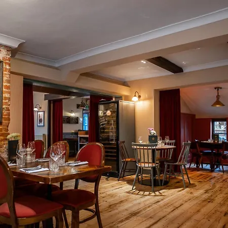 Cromwell Arms Country Pub With Rooms-2