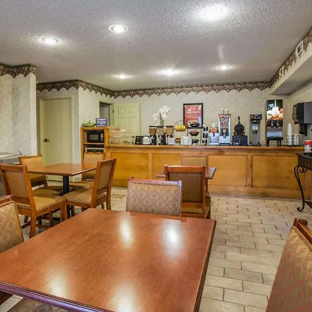 Econo Lodge Villa Rica-2