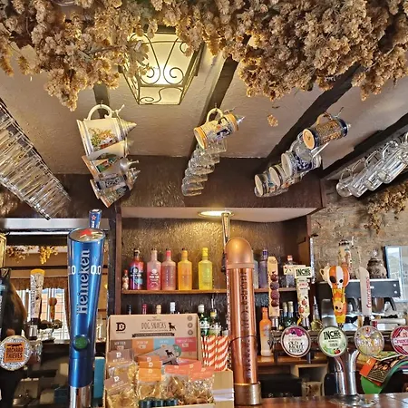 The Greyhound Inn And Hotel-3