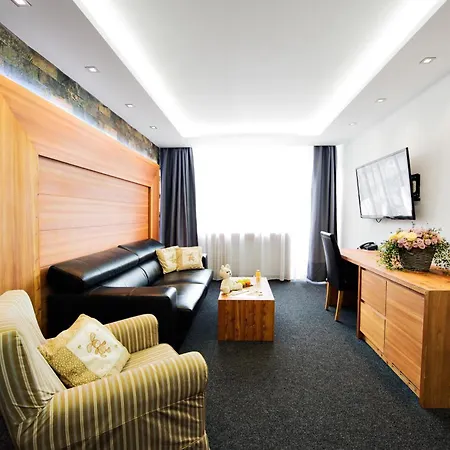 Grand Hotel Permon-2