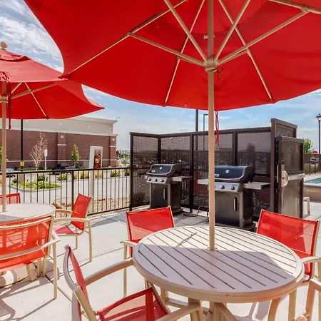 Comfort Suites Loveland-3