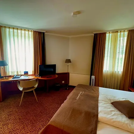Tandreas Hotel & Restaurant-3