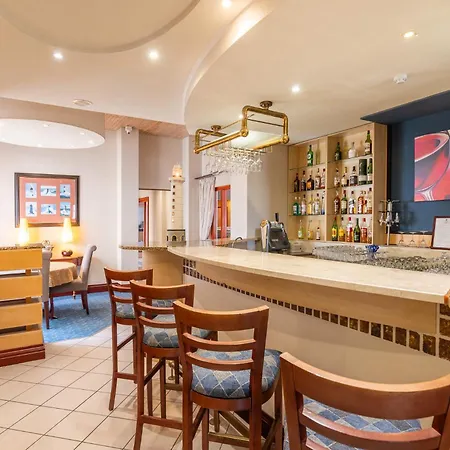Protea Hotel By Marriott Walvis Bay Pelican Bay-3
