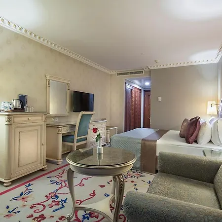 Merit Crystal Cove Hotel Casino & Spa-2