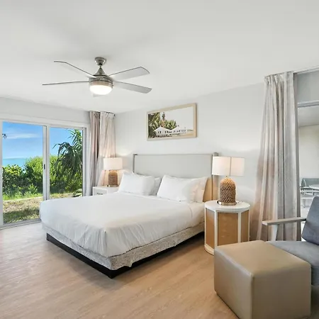 Lighthouse Resort & Club-3