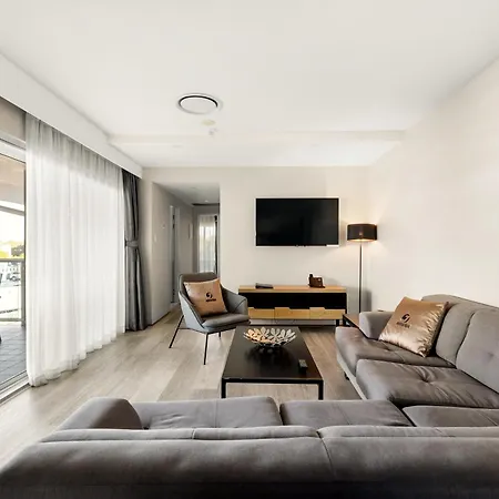 Jephson Hotel & Apartments-3