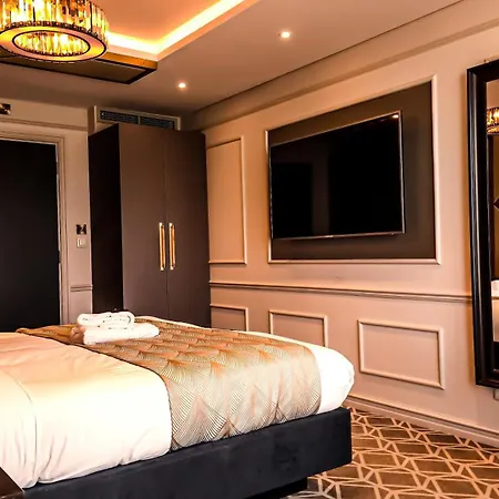 Seven Hotel-2