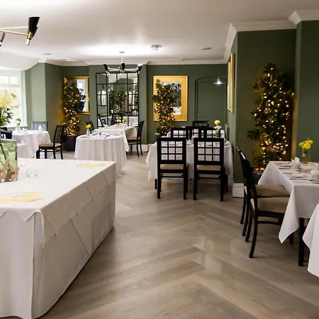 Mere Court Hotel-2