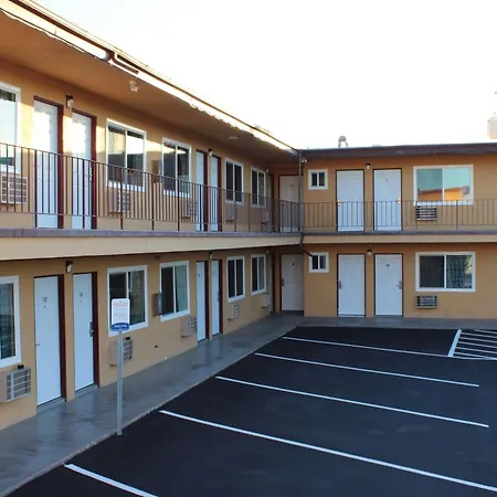 Rodeway Inn Yuma Downtown-2