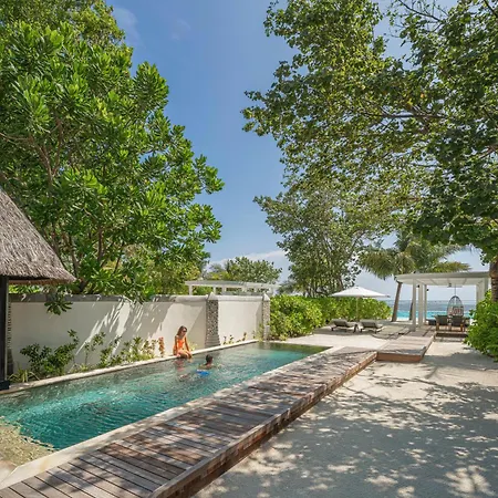 Four Seasons Resort Maldives At Kuda Huraa-2