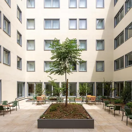 Hampton By Hilton Paris Charles De Gaulle Airport-2