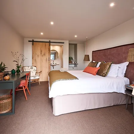 Combe Grove Health And Wellness-3