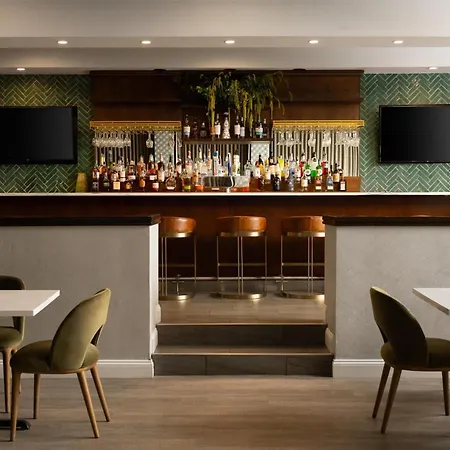 Doubletree By Hilton Fairfield Hotel & Suites-3