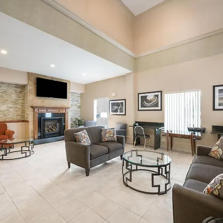 Quality Inn & Suites Fishkill South Near I-84-2