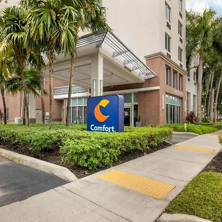 Comfort Suites Miami Airport North-2