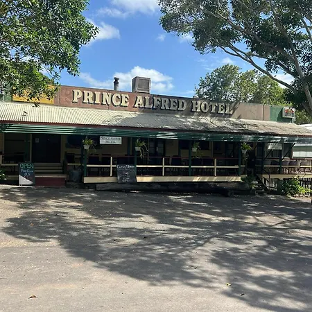 Gundy Pub & Caravan Park-3